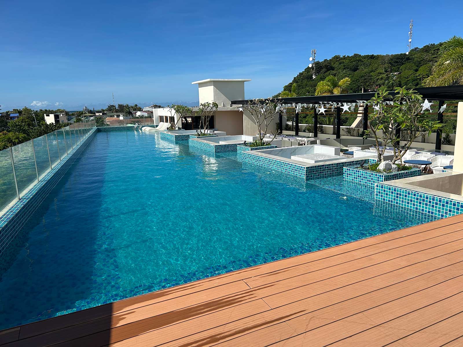 La piscine du Ferra Hotel Boracay