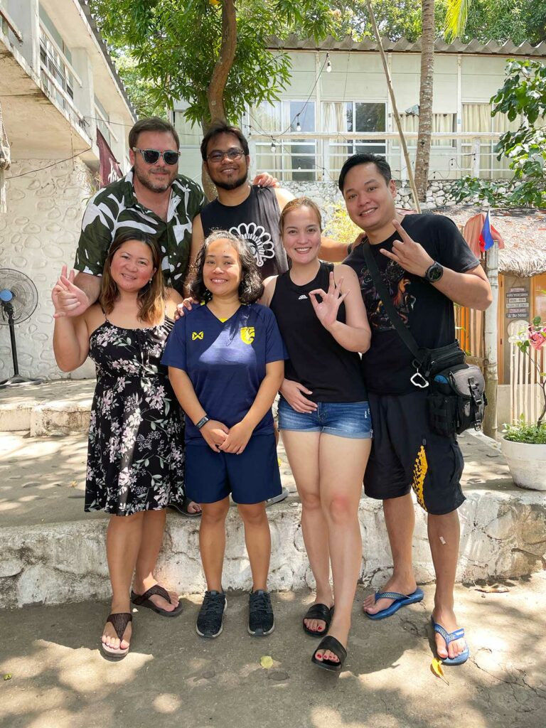 Des gens qui font du Freediving aux Philippines