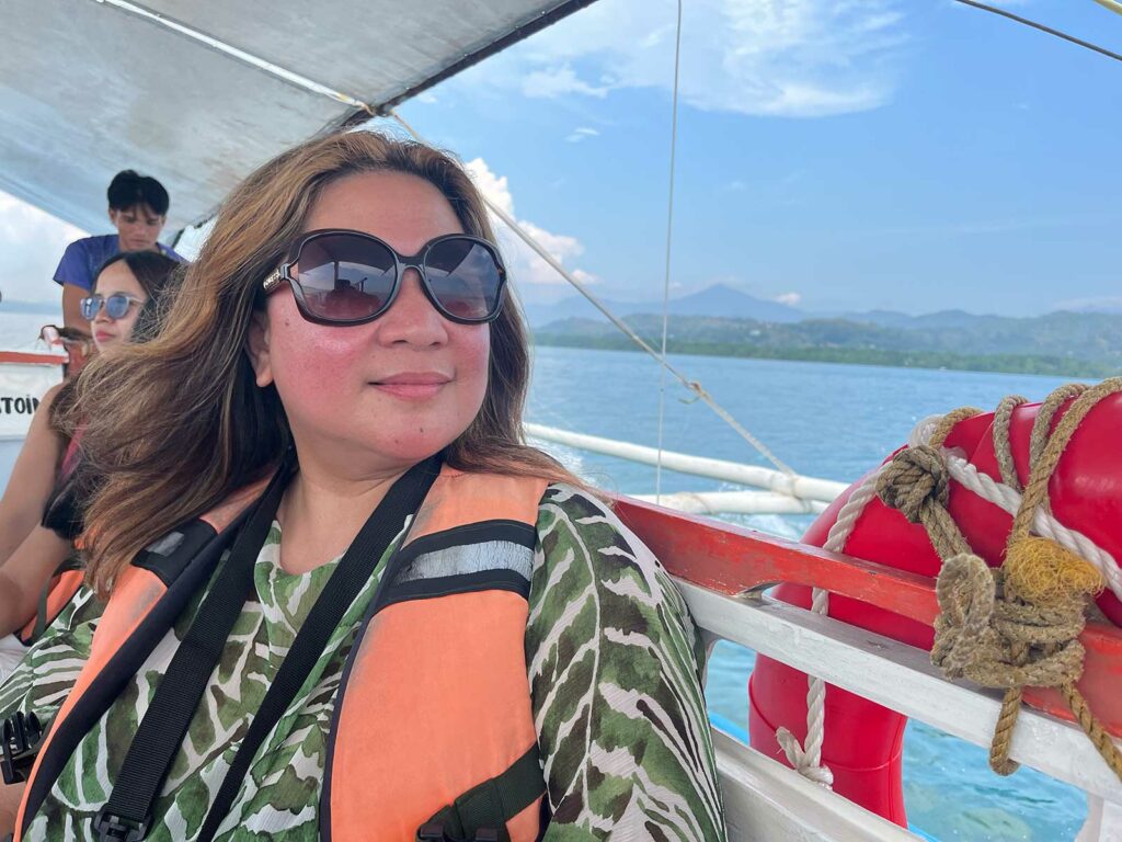 Une femme à Honda Bay Puerto Princesa